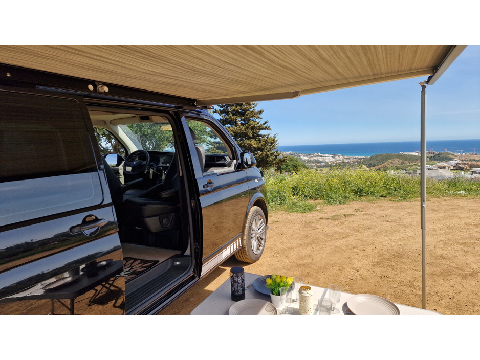 2020 Volkswagen Transporter Kombi 2L Diesel For Sale Images