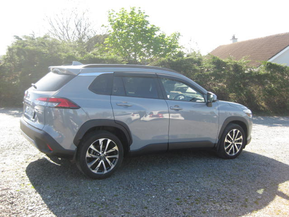 TOYOTA COROLLA CROSS