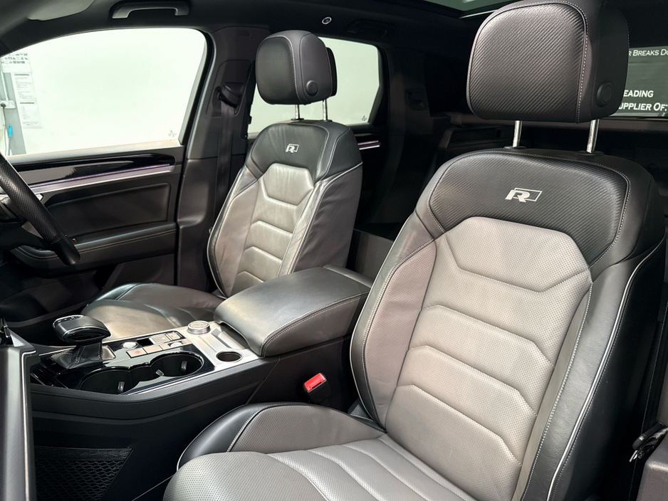 2021 Volkswagen Touareg 3L Diesel For Sale Images