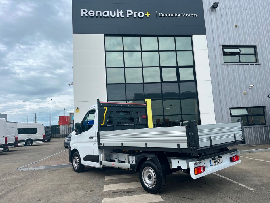 2026 Renault Master 2L Diesel For Sale Images