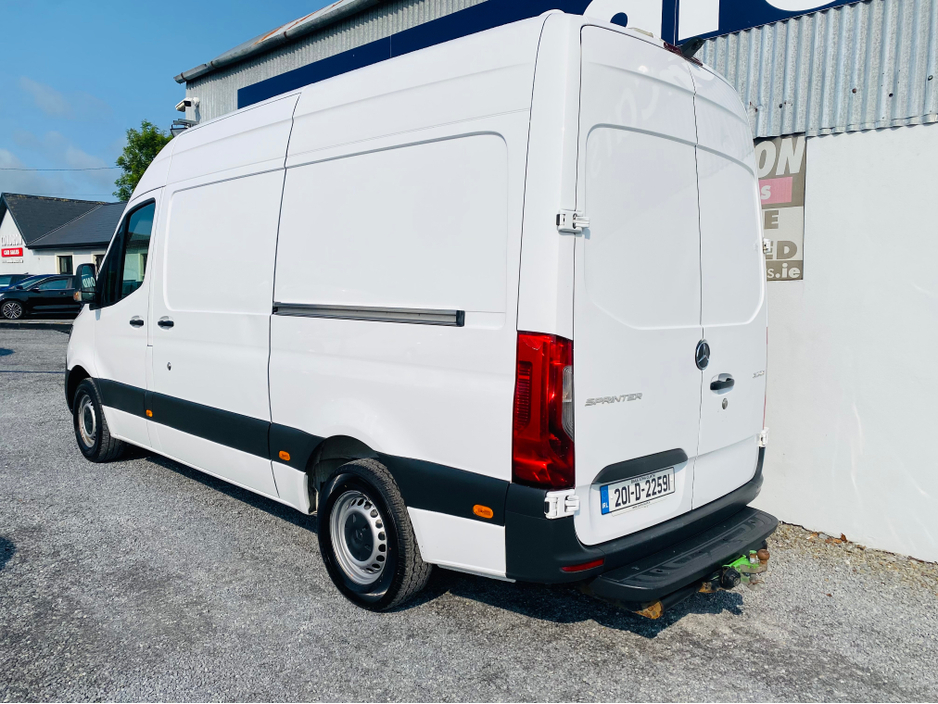 2020 Mercedes-Benz Sprinter 2.1L Diesel For Sale Images