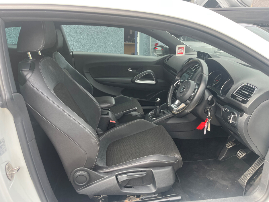 2016 Volkswagen Scirocco 2L Diesel For Sale Images