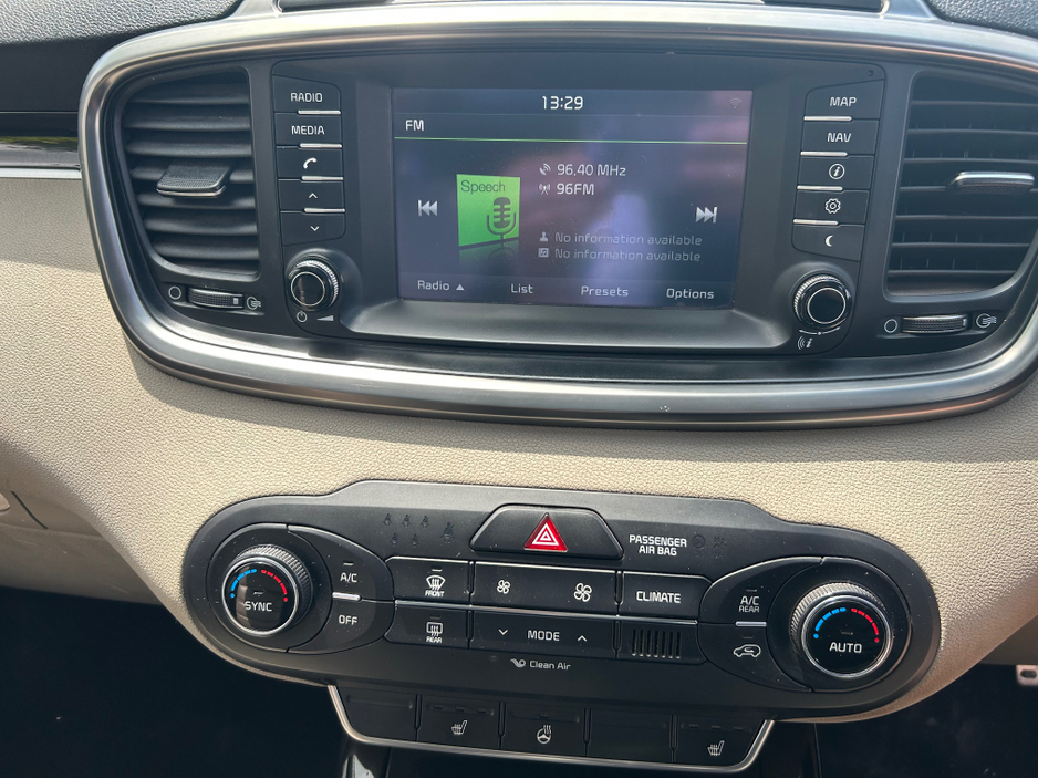 2016 Kia Sorento 2.2L Diesel For Sale Images