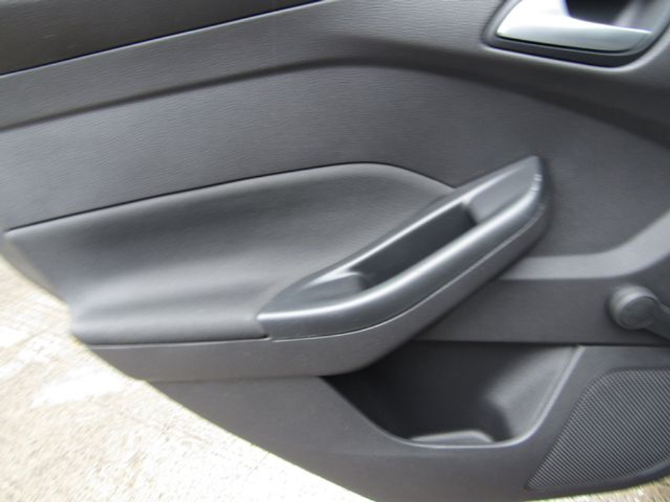 Ford Focus Style 5DR 1.5TD 95PS 6SPD 4DR — thumbnail 33