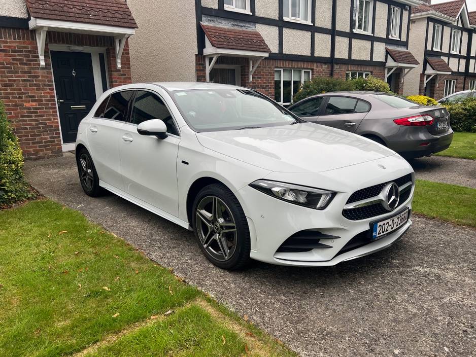 Mercedes-Benz A Class 2020 Mercedes-Benz A250e AMG-Line Executive in Polar White