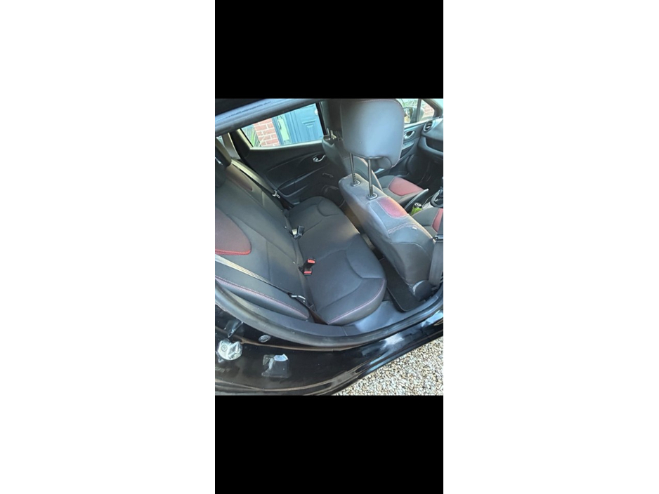 Renault Clio IV EXPRESSION 1.2 PETROL 4DR — thumbnail 6