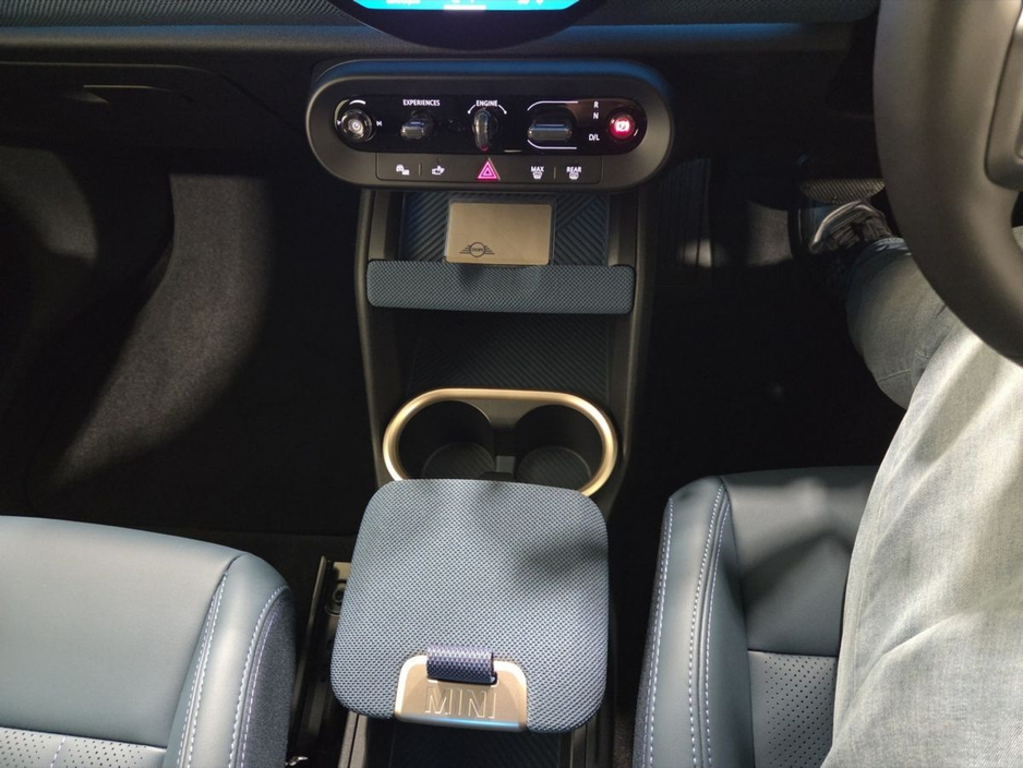 2026 MINI Countryman 1.5L Petrol Hybrid For Sale Images