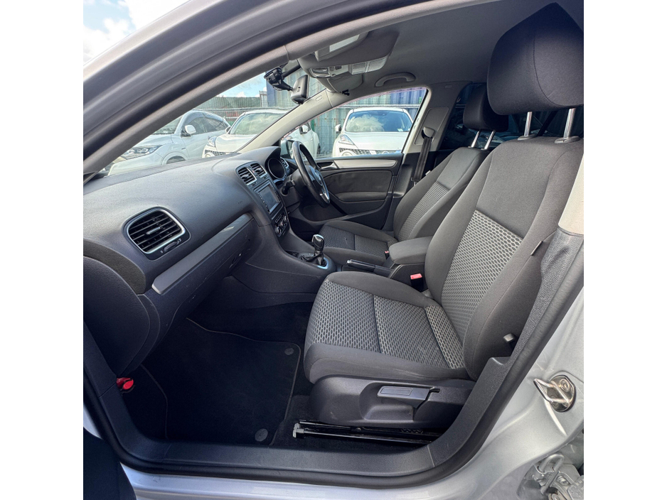 Volkswagen Golf — thumbnail 17