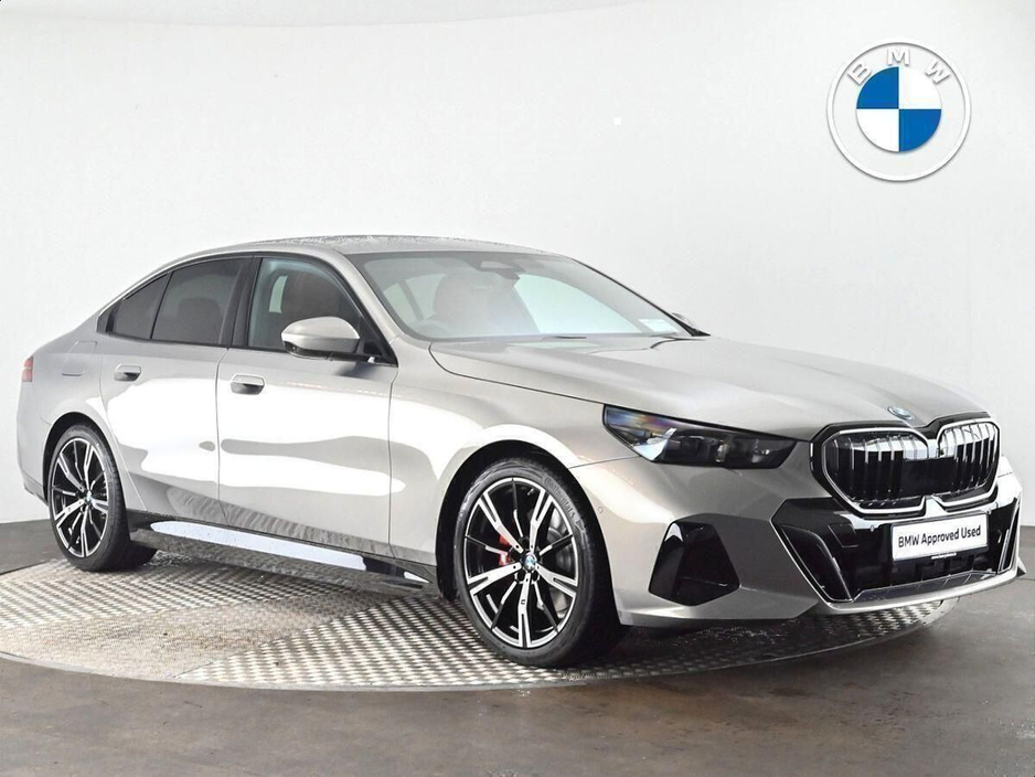 2026 BMW 5 Series 2L Petrol Plug-in Hybrid For Sale Images