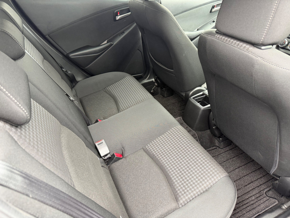 Mazda Demio — thumbnail 20