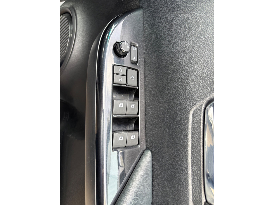 2023 Toyota Hilux 2.8L Diesel For Sale Images