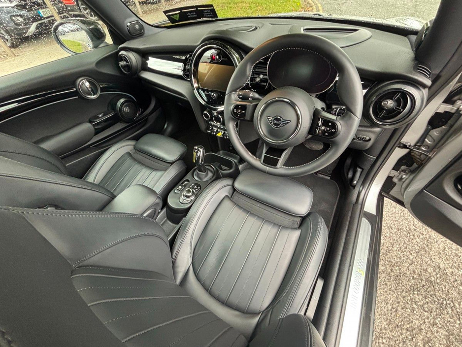 MINI Hatch LEVEL 3 LEATHER SUNROOF — thumbnail 14