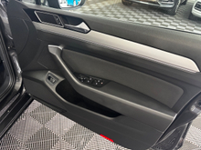 2019 Volkswagen Passat 2L Diesel For Sale Images
