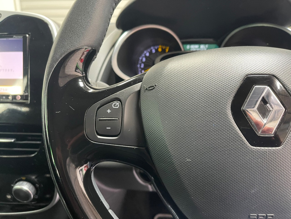 2015 Renault Clio 1.2L Petrol For Sale Images