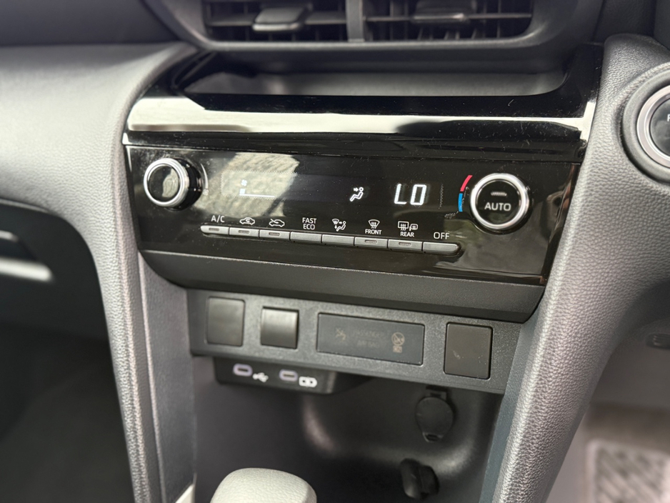 2024 Toyota Yaris Cross 1.5L Petrol Hybrid For Sale Images