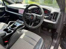 2024 Porsche Cayenne 3L Petrol Plug-in Hybrid For Sale Images