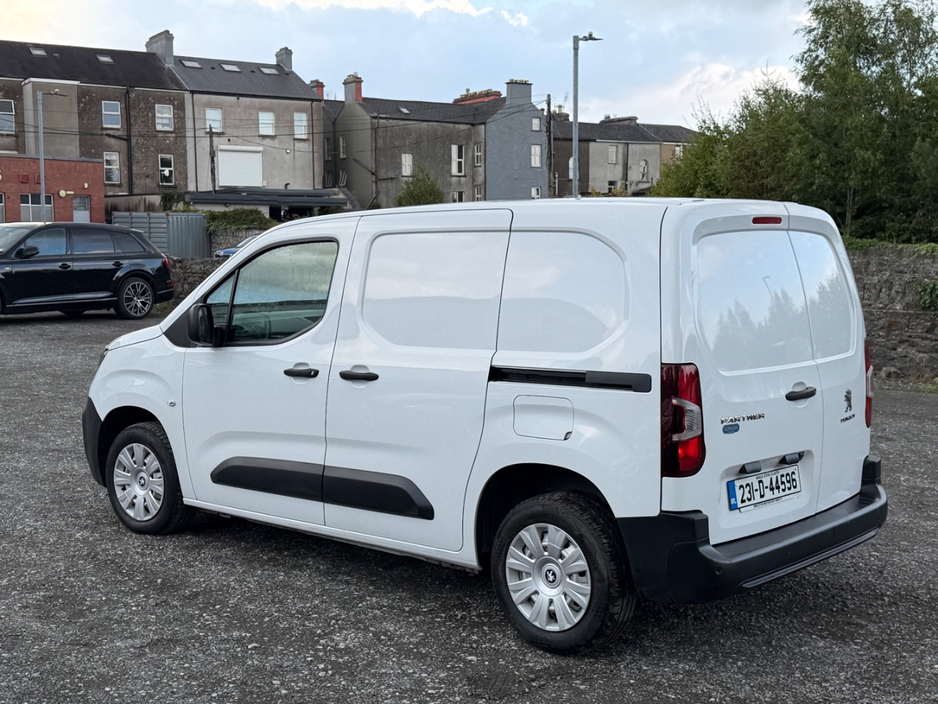 2023 Peugeot Partner 1.5L Diesel For Sale Images