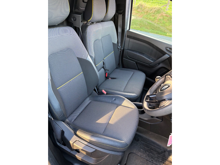2023 Renault Kangoo 1.5L Diesel For Sale Images