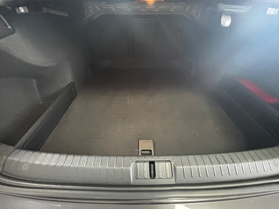 2019 Volkswagen Passat 2L Diesel For Sale Images