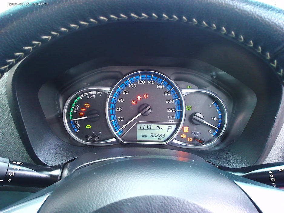 2015 Toyota Yaris 1.5L Petrol Hybrid For Sale Images