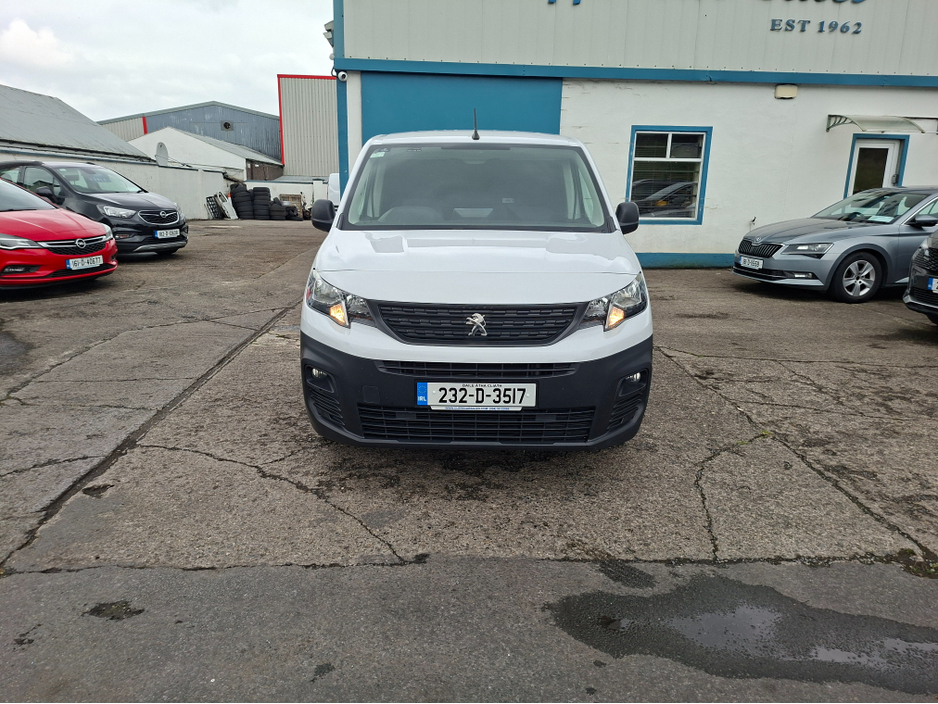 2023 Peugeot Partner 1.5L Diesel For Sale Images