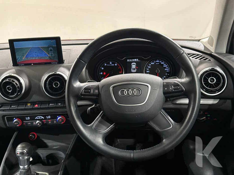 Audi A3 1.4 AUTOMATIC SALOON - FACTORY ALLOYS - CRUISE CONTOL - REAR CAMERA - MULTI FUNCTION STEERING WHEEL - HEATING / AC CONTROLS — thumbnail 15