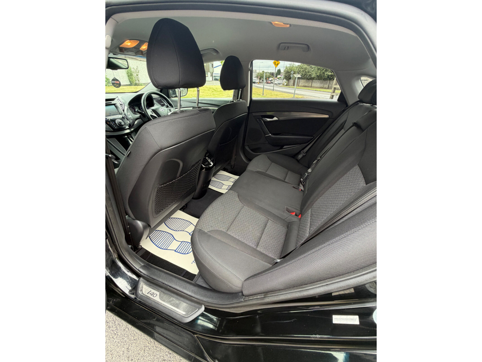 2013 Hyundai i40 1.7L Diesel For Sale Images