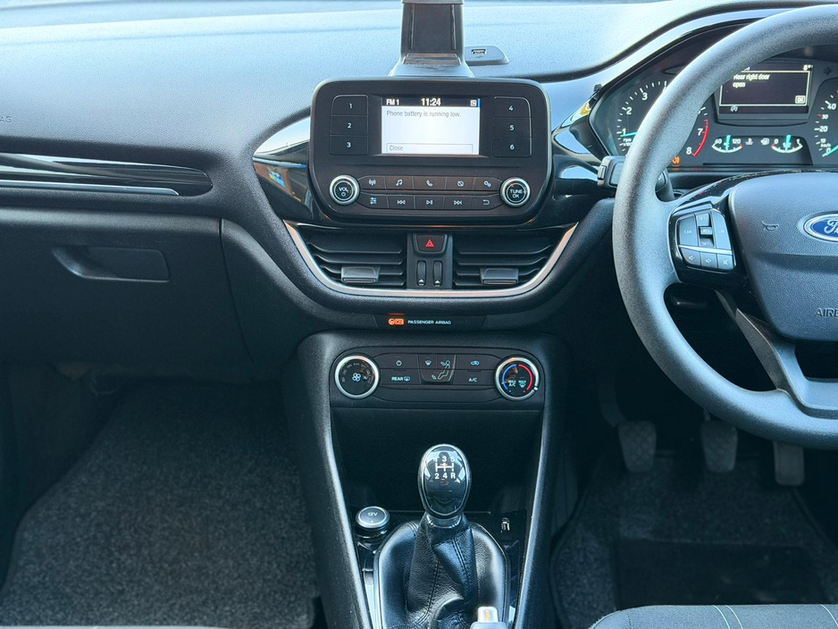 Ford Fiesta 1.1 ZETEC - SERVICE HIST / NEW NCT — thumbnail 13