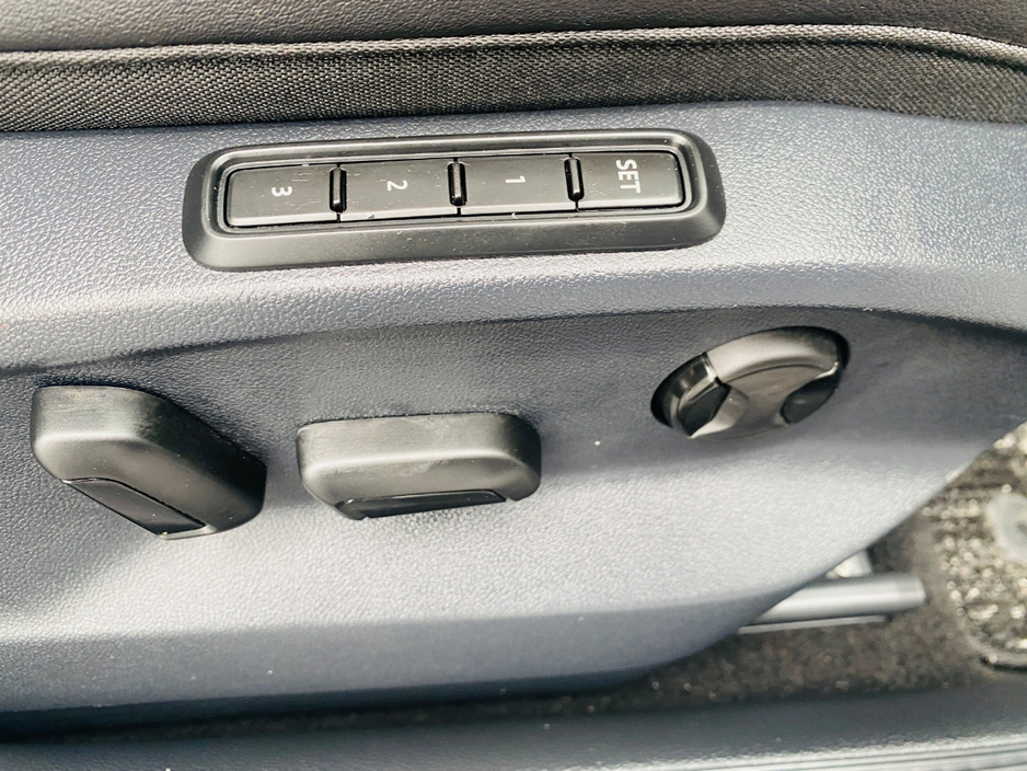 2023 Volkswagen T-Roc 2L Diesel For Sale Images