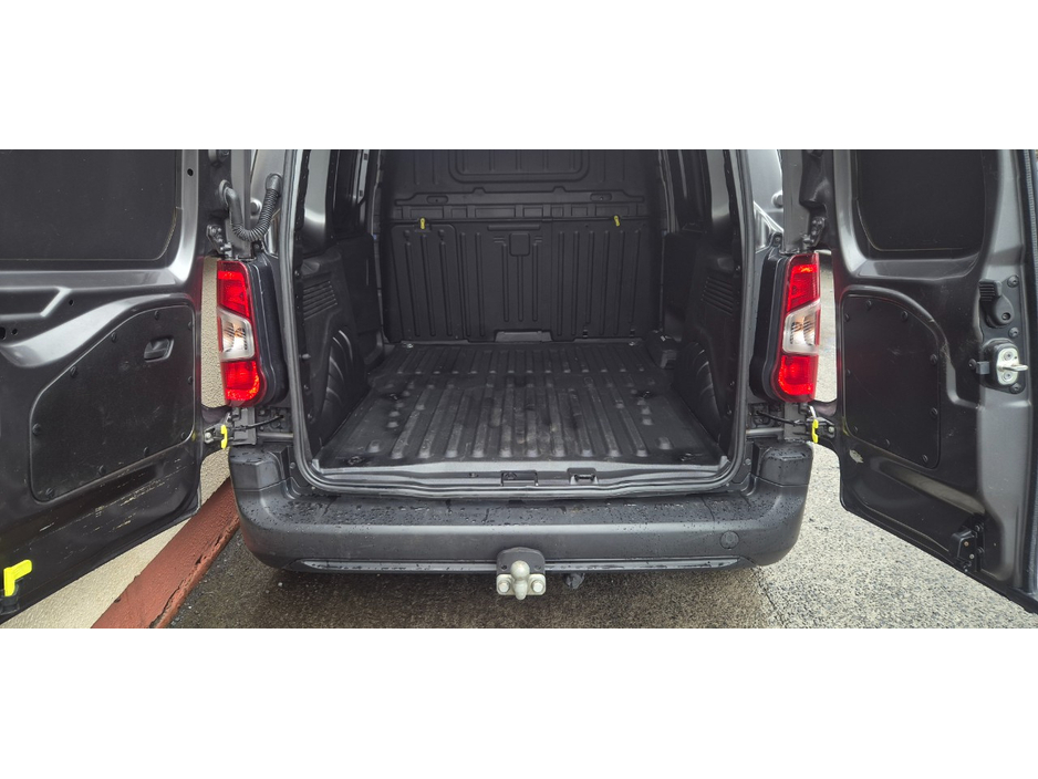 2021 Toyota Proace 1.5L Diesel For Sale Images
