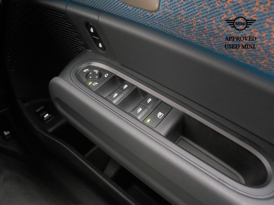 2025 MINI Countryman 1.5L Petrol Hybrid For Sale Images