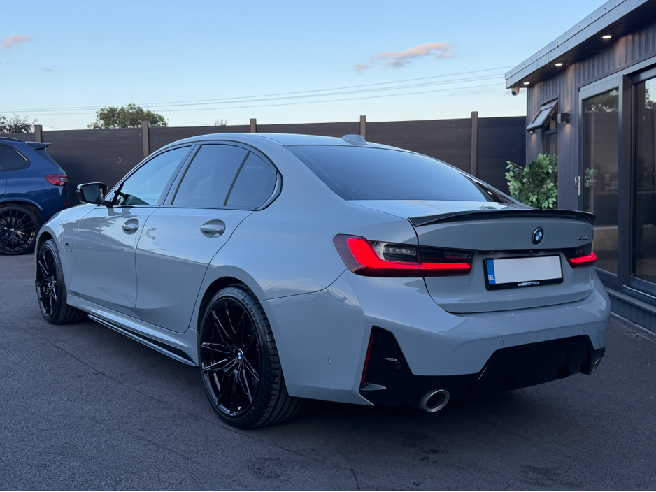 2023 BMW 3 Series 2L Hybrid For Sale Images