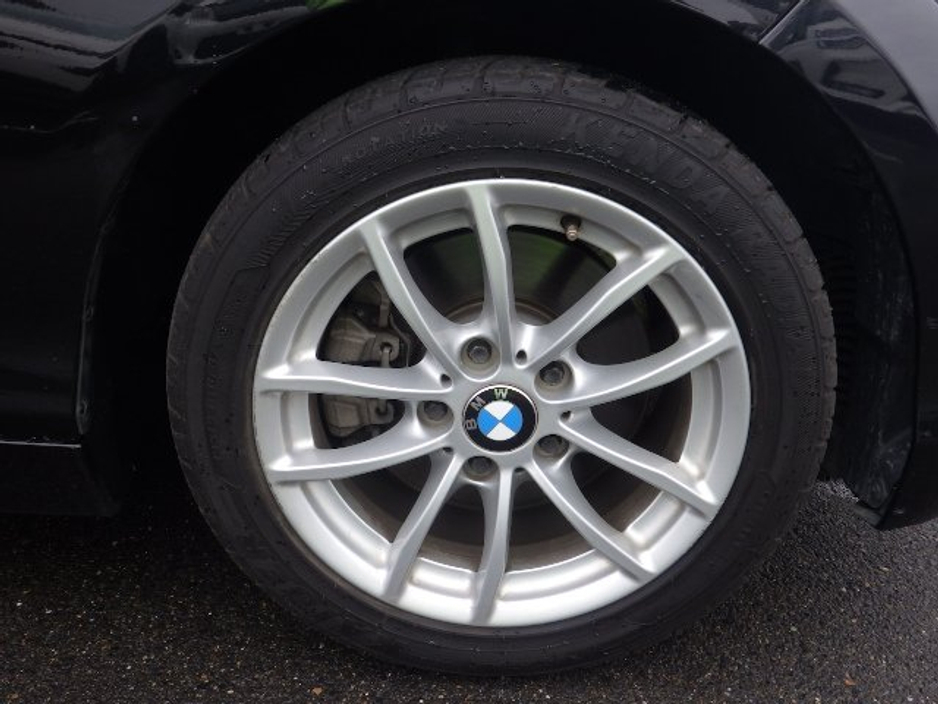 BMW 1 Series 1.5 Petrol Auto — thumbnail 13