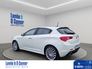 2016 ALFA ROMEO GIULIETTA 1.4 AUTOMATIC *** SPORTIVIA  *** LEATHER **** HEATED SEATS **** 162 REG *** REVERSE CAMERA **** CARPLAY / ANDROID APPS *** BEST AVAILABLE ****