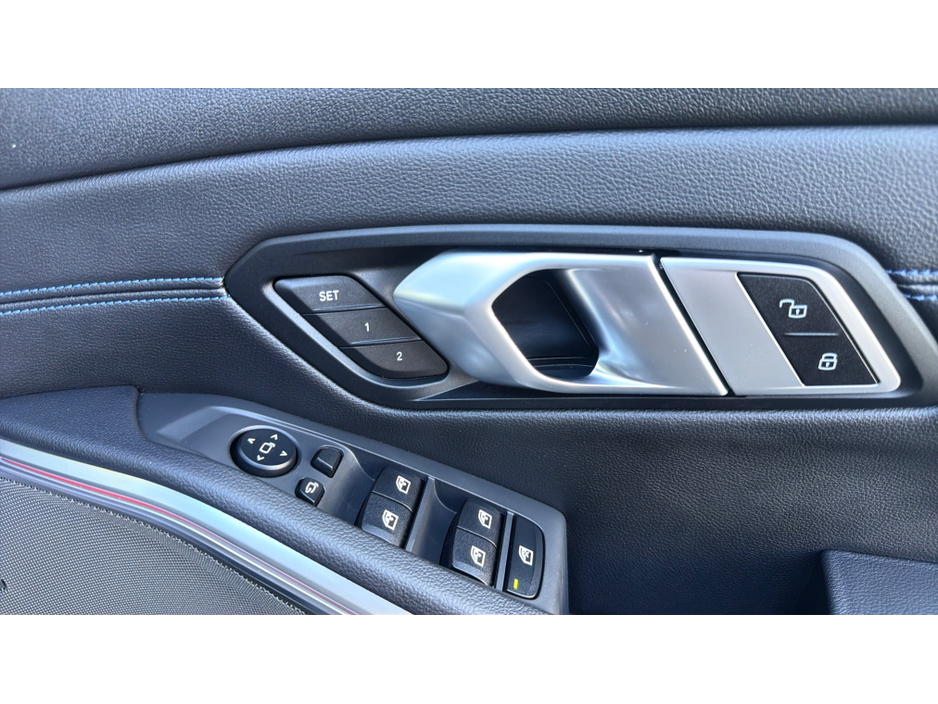 BMW 3 Series LASER LIGHTS-HEADS-UP-SUNROOF-HARMON KARDON-330E G20 MSPORT PRO *CARBON BLACK* SUNROOF- 17,000KMS — thumbnail 38