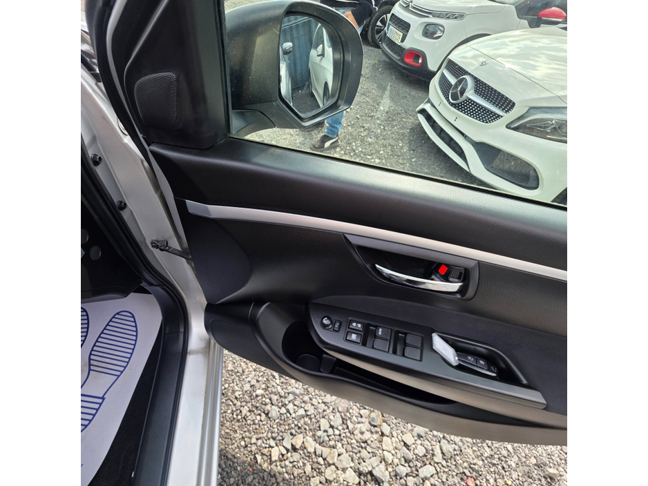 Suzuki Swift 1.2 GL — thumbnail 12
