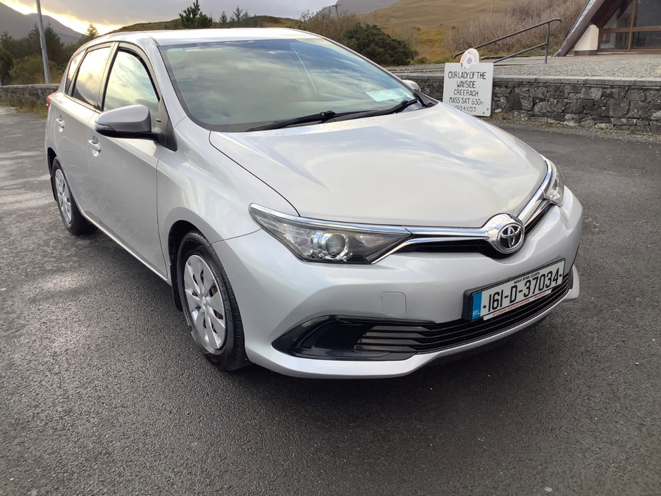 2016 Toyota Auris For Sale Images