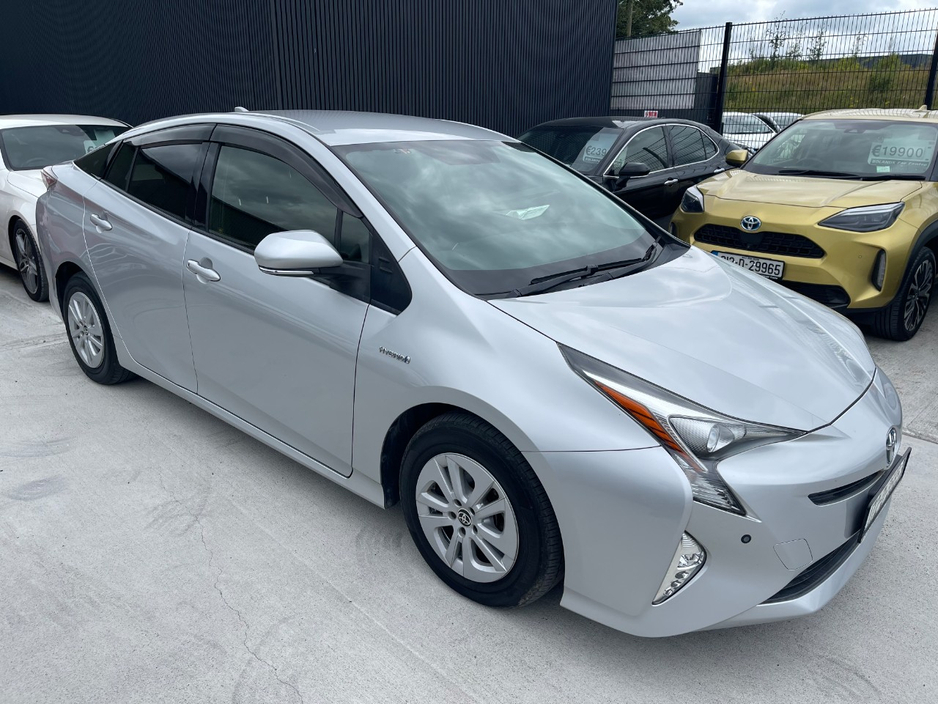 2017 Toyota Prius For Sale Images