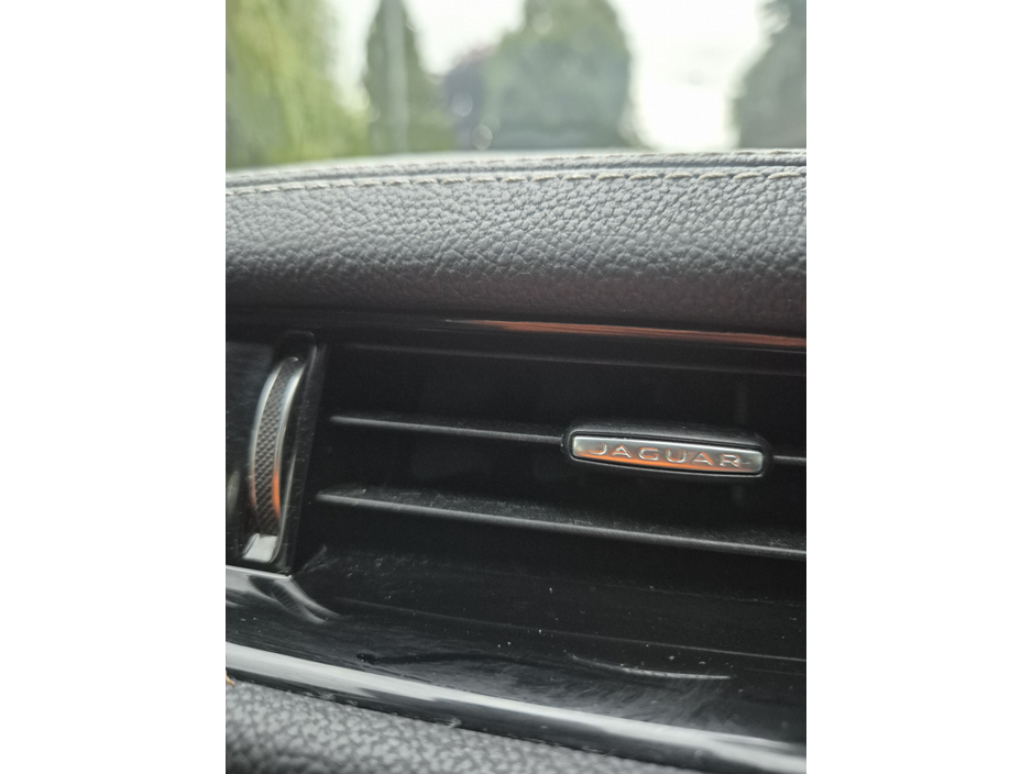 Jaguar XF 2.0 D RWD R-SPORT MY 18 4DR AUTO — thumbnail 14