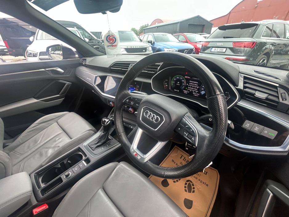 2022 Audi Q3 1.4L Petrol Plug-in Hybrid For Sale Images