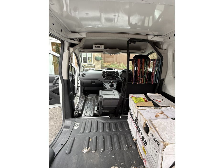 Citroen Berlingo LX BLUEHDI 75 625KG S SWB MY40 3 — thumbnail 3