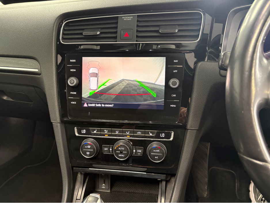 2019 Volkswagen Golf 2L Petrol For Sale Images