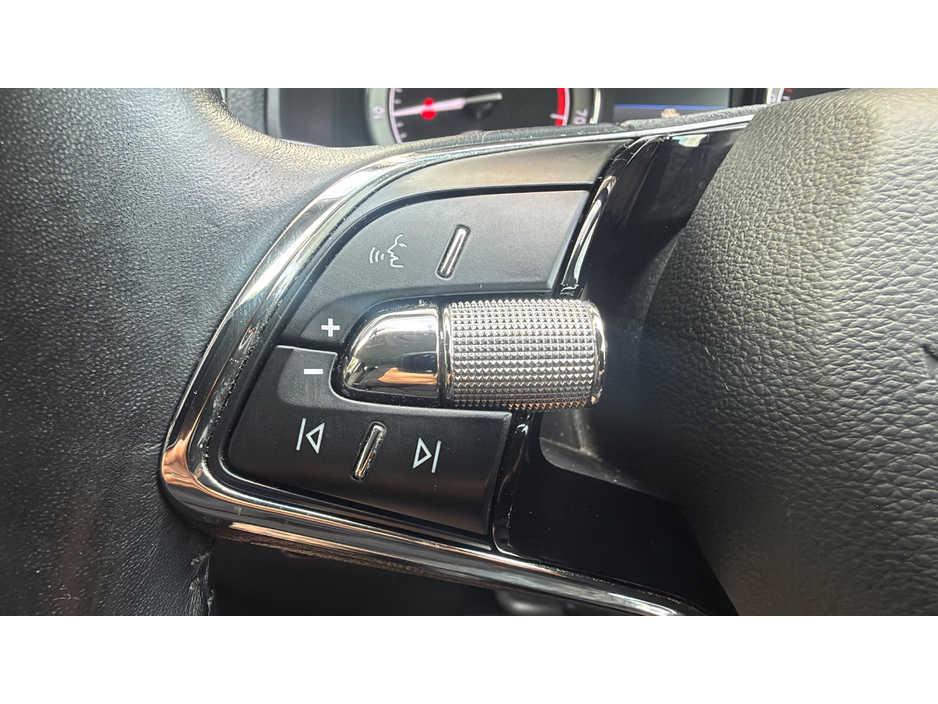 2022 Skoda Karoq 1L Petrol For Sale Images