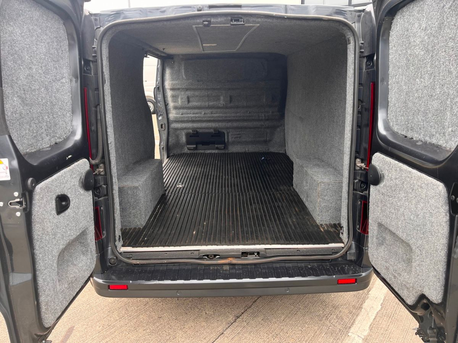 2024 Renault Trafic 2L Diesel For Sale Images