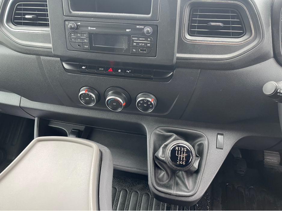 2023 Renault Master 2.3L Diesel For Sale Images