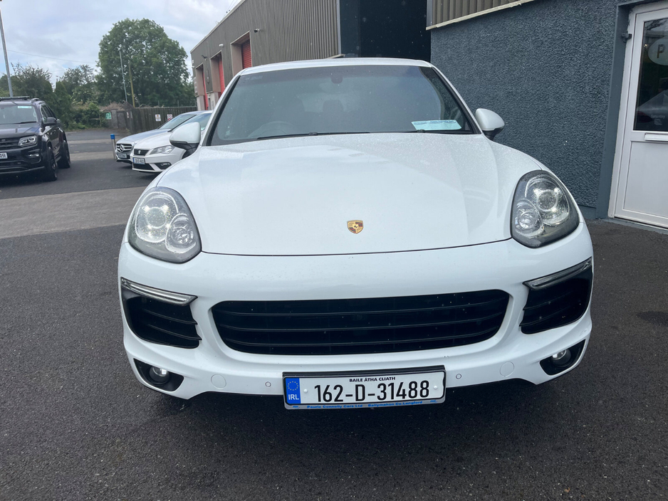 2016 Porsche Cayenne 3L Petrol Hybrid For Sale Images