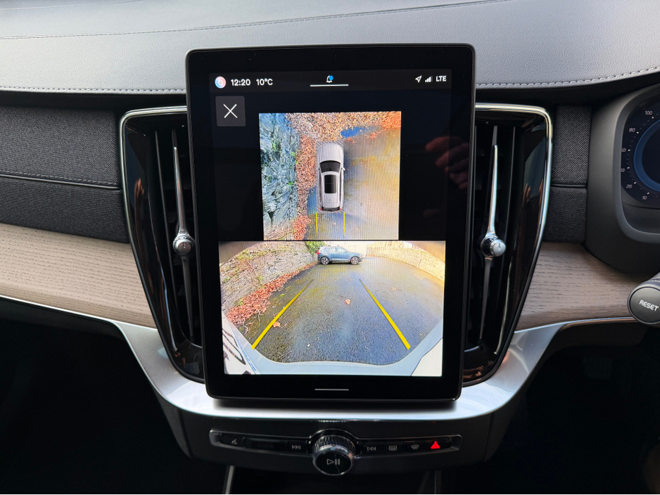 2025 Volvo XC90 2L Petrol Plug-in Hybrid For Sale Images