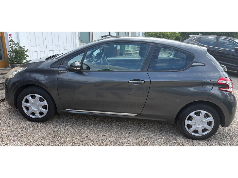 Peugeot 208 1.2 VTI 82 ACCESS+ 3DR 82BHP — thumbnail 2