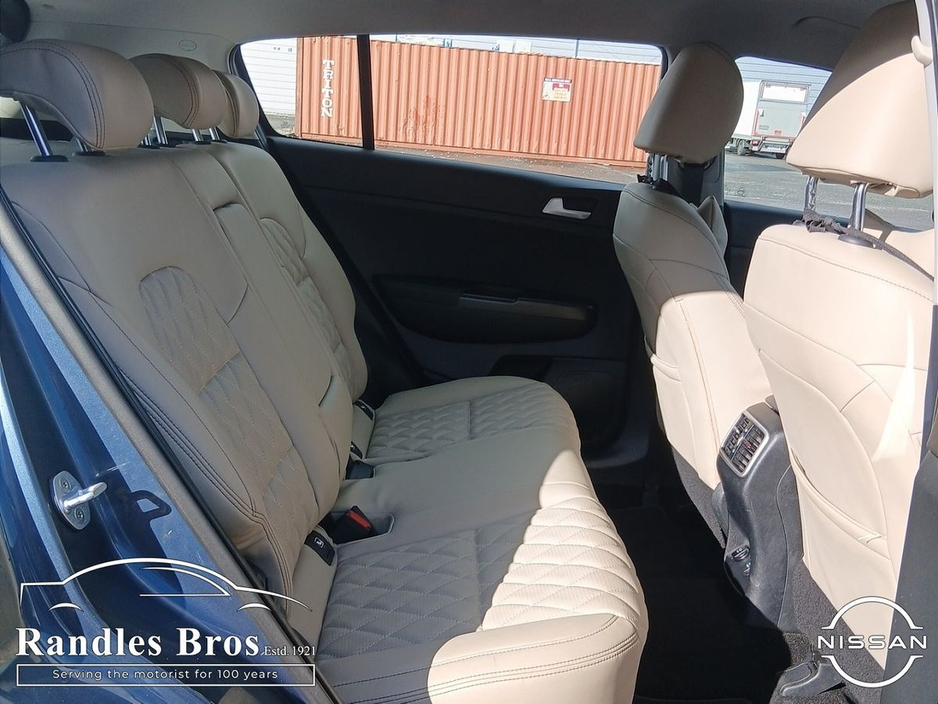 Kia Sportage 1.6 CRDI MILD HYBRID K2 — thumbnail 10
