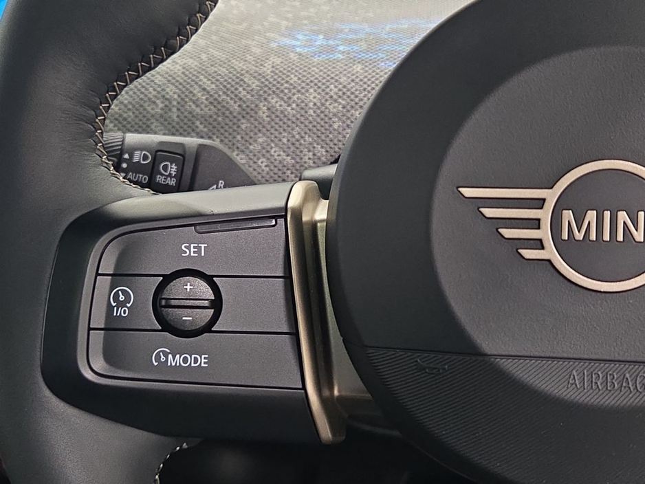 2024 MINI Hatch 0L Electric For Sale Images